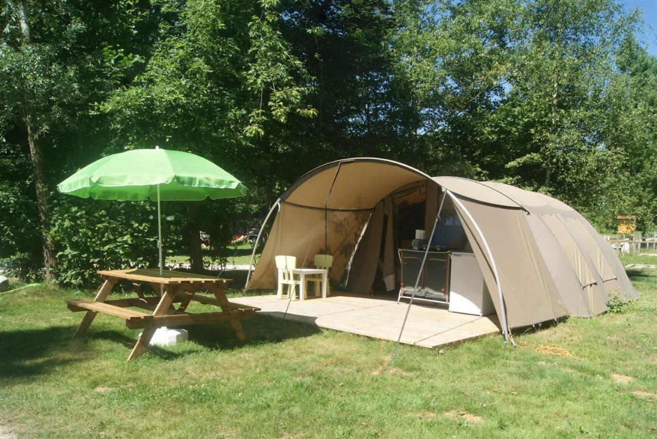 Montjay  Camping Les Arbois酒店 外观 照片